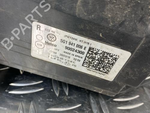 Right headlight VW GOLF VII (5G1, BQ1, BE1, BE2) 1.2 TSI | BP29037210C29 