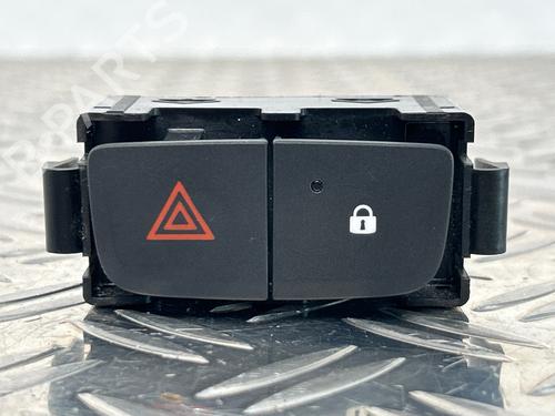 Used Warning switch Warning switch RENAULT TRAFIC III Van (FG_) 1.6 dCi 115 (FGMD) (116 hp) 36413501 36413501