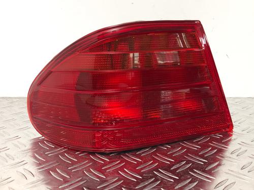 Used Left taillight MERCEDES-BENZ E-CLASS (W210) E 200 (210.035) (136 hp) 30317414