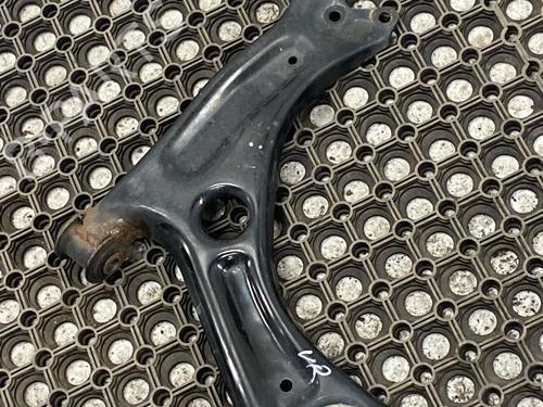 Used Right front suspension arm VW UP! (121, 122, BL1, BL2, BL3, 123) 1.0 (60 hp) 29035068