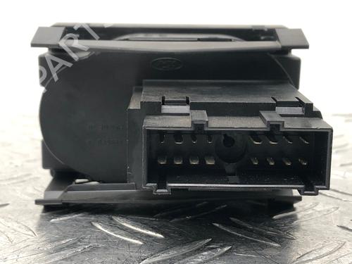 Hovedlysbryter FORD FOCUS II (DA_, HCP, DP) 2.0 | BP29424131I24 