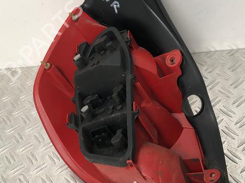 Right taillight RENAULT CLIO III (BR0/1, CR0/1) 1.6 16V (BR09, BR0T, CR09, CR0T) | BP29033397C35 