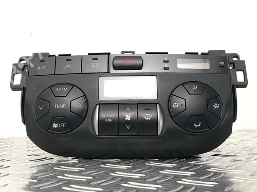 AC-Styringsenhed/Manøvreenhed TOYOTA RAV 4 II (_A2_) 2.0 D 4WD (CLA20_, CLA21_, CLA20R, CLA21R) (116 hp) 29036500