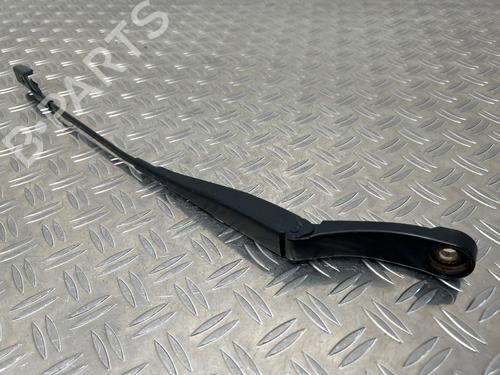 Used Front windshield wiper arm Front windshield wiper arm 36780302 36780302