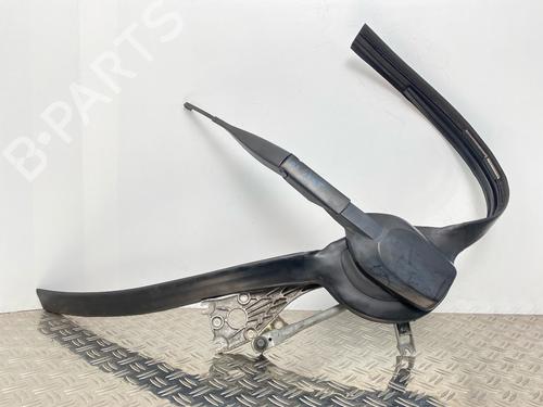 Used Front wipers mechanism Front wipers mechanism MERCEDES-BENZ 124 T-Model (S124) 250 T D (124.185) (94 hp) 32671419 32671419