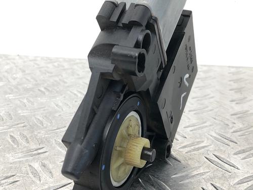 Left front window motor SKODA OCTAVIA II (1Z3) 2.0 TDI 16V | BP29033582E21