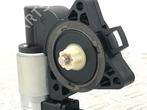 Rudehejsemotor forskærm højre MAZDA 3 (BK) 2.0 (BKEP) (150 hp) 29032558