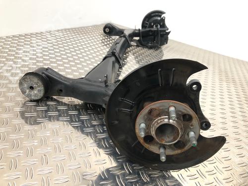 Używane Oś tylna HYUNDAI i20 III (BC3, BI3) 1.0 T-GDI (101 hp) 30750875