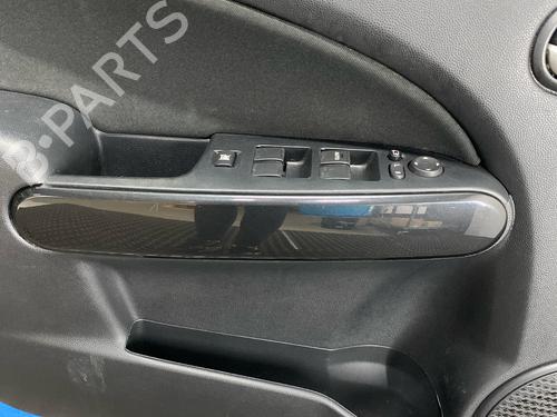 Left front door MAZDA 2 (DE_, DH_) 1.3 MZR (DE3FS) | BP29037135C2 