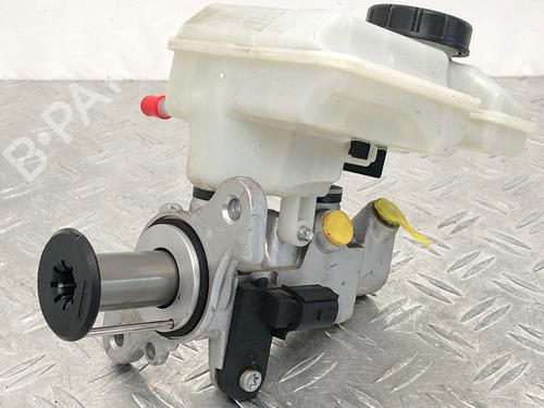 Used Brake master cylinder VW TIGUAN (AD1, AX1) 1.4 TSI (150 hp) 29033949