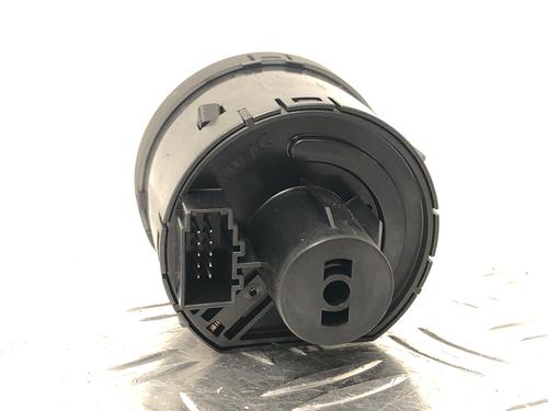 Headlight switch VW GOLF VII (5G1, BQ1, BE1, BE2) 1.2 TSI | BP29031543I24 