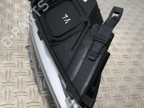 Left headlight FORD FOCUS II (DA_, HCP, DP) 1.4 | BP30623671C28 