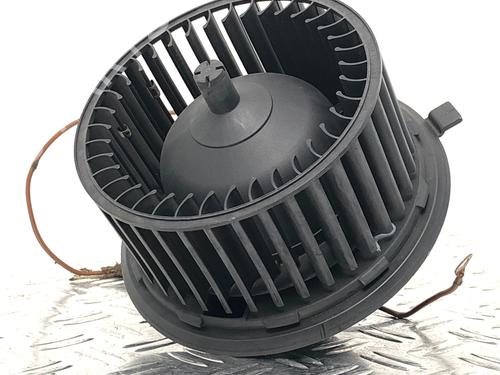 Used Heater blower motor Heater blower motor VW GOLF III Van (1H1) 1.8 (75 hp) 39917244 39917244