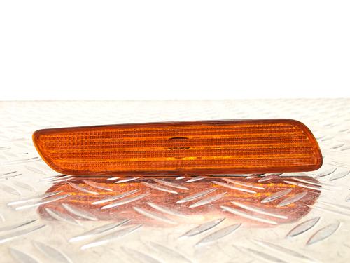Clignotant avant droit VOLVO S40 I (644) 2.0 T4 (200 hp) 31919055