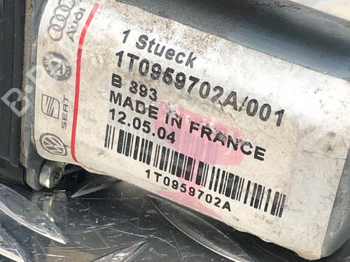 Right front window motor VW TOURAN (1T3) 1.2 TSI | BP32023808E20 - Image 3