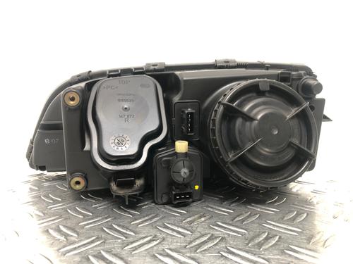 Right headlight VOLVO S70 (874) 2.4 | BP29030528C29 