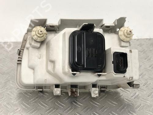 Right headlight VW POLO III (6N1) 60 1.4 | BP29036115C29 