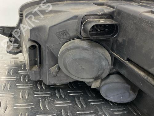 Right headlight VW GOLF VII (5G1, BQ1, BE1, BE2) 1.2 TSI | BP29037210C29 