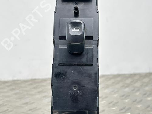 Mando elevalunas delantera derecho Mando elevalunas delantera derecho VOLVO XC90 I (275) T6 AWD (272 hp) 34009743 34009743