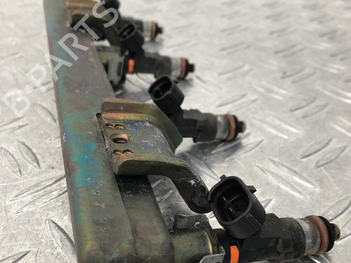 Injection rail NISSAN MICRA C+C III (K12) 1.4 16V | BP29503105M98 