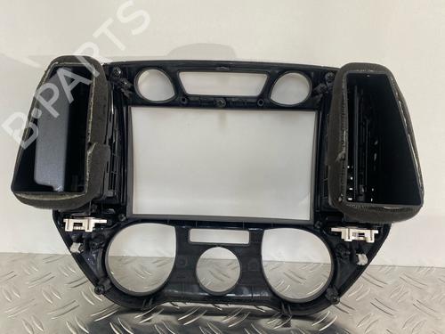 Middle console HYUNDAI i20 I (PB, PBT) 1.2 | BP29036812I22 