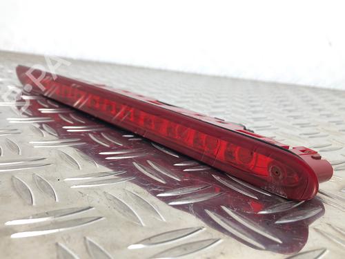 Troisième feu stop PEUGEOT 3008 I MPV (0U_) 1.6 HDi (109 hp) 30859060