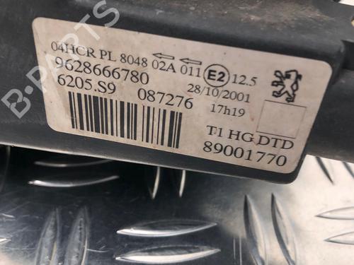 Right headlight PEUGEOT 206 CC (2D) 1.6 16V (2DNFUF, 2DNFUR) | BP29036474C29 