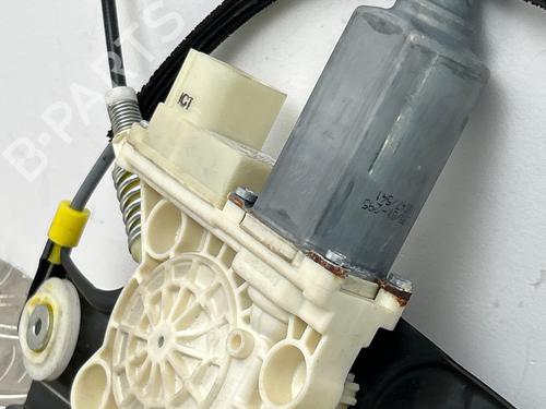 Left front window motor BMW 7 (E65, E66, E67) 745 i, Li | BP38730445E21 - Image 2