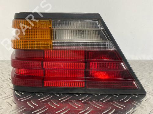Used Left taillight MERCEDES-BENZ 124 Saloon (W124) 200 D (124.120) (75 hp) 29036684