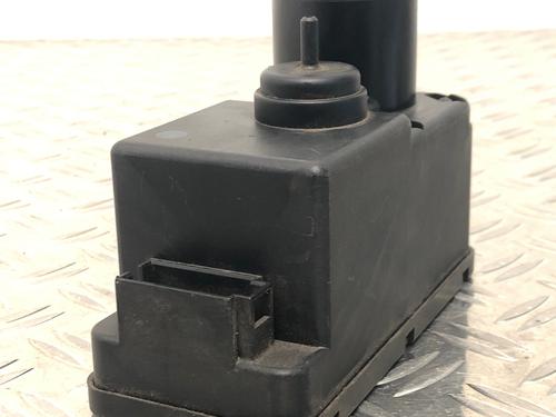 Used Central lock pump VW PASSAT B3/B4 Variant (3A5, 35I) 1.8 (90 hp) 32321610
