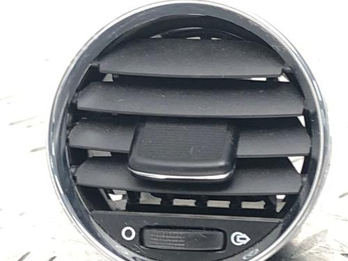 Used Air vent PEUGEOT 308 I (4A_, 4C_) 1.6 HDi (112 hp) 29035937