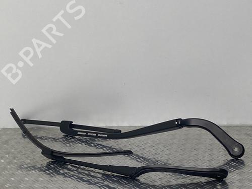 Used Front windshield wiper arm BMW 3 Coupe (E92) 320 i (170 hp) 29034515