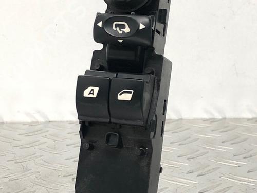 Used Right front window switch CITROËN DS3 (SA_) 1.6 THP 155 (156 hp) 29036562