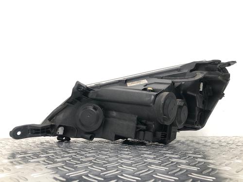 Right headlight PEUGEOT EXPERT Van (VF3A_, VF3U_, VF3X_) 2.0 HDi 130 | BP29033426C29 
