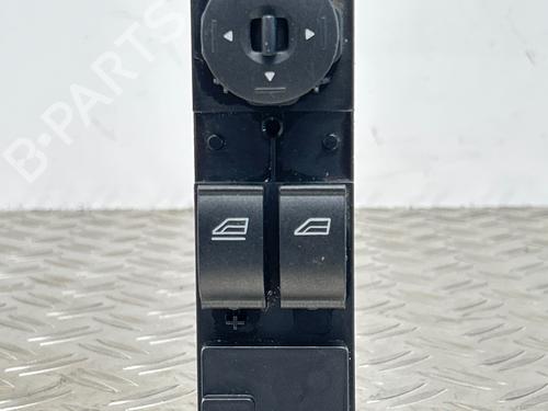 Venstre fortil elrude kontakt Venstre fortil elrude kontakt FORD FOCUS II (DA_, HCP, DP) 1.6 Ti (115 hp) 33824960 33824960