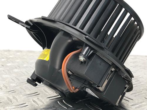 Heater blower motor VW TOURAN (1T1, 1T2) 1.6 FSI | BP29034916M62 