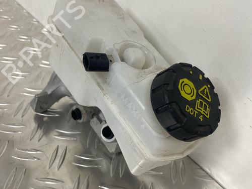 Maître-cylindre RENAULT CLIO IV Grandtour (KH_) 0.9 TCe 75 (KHNP) | BP29035583M77 