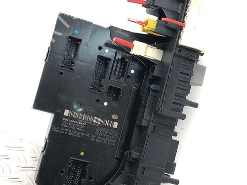 Fuse box MERCEDES-BENZ E-CLASS T-Model (S212) E 220 CDI / BlueTEC (212.202, 212.201) | BP29035334E1