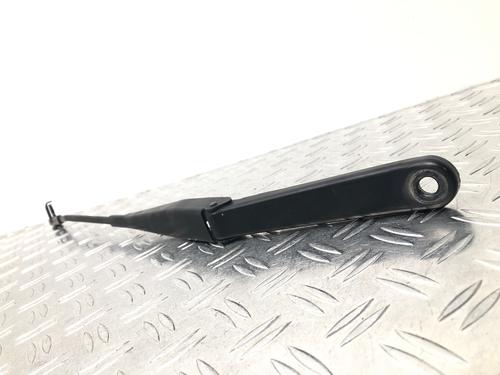 Used Front windshield wiper arm FORD FOCUS II (DA_, HCP, DP) 2.0 (145 hp) 29402534