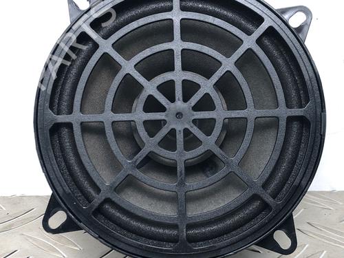 Lautsprecher für PEUGEOT 3008 I MPV (0U_) 1.6 HDi (109 hp) 30859055