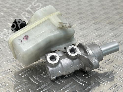 Used Brake master cylinder Brake master cylinder 37241407 37241407