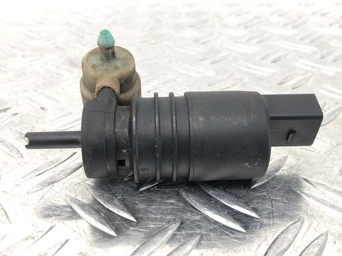 Washer pump VW POLO IV (9N_, 9A_) 1.2 | BP29037723E24 
