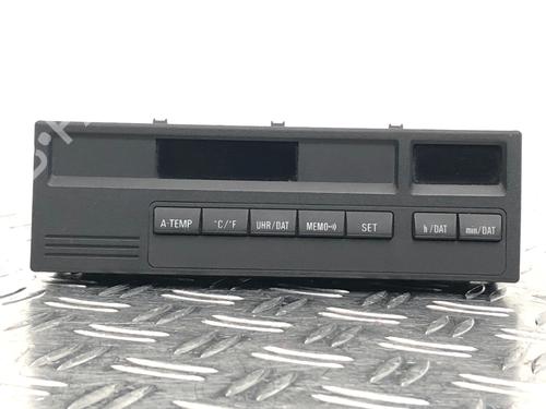 Used Display monitor BMW 3 (E36) 318 i (113 hp) 29033286