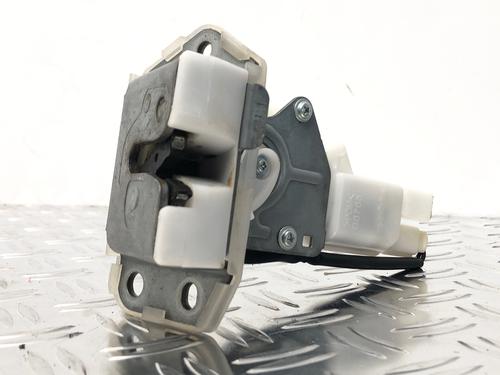 Used Tailgate lock OPEL AGILA B (H08) 1.2 (F68) (86 hp) 30180609