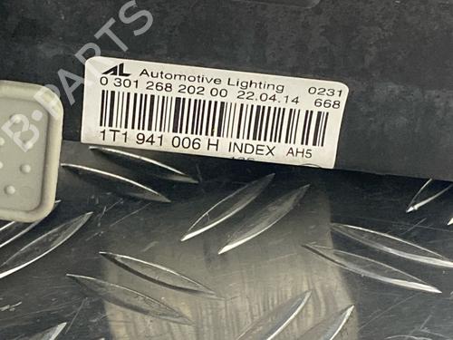 Right headlight VW TOURAN (1T3) 1.2 TSI | BP29031273C29 