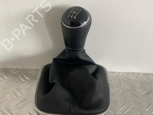 Used Gear lever VW POLO V (6R1, 6C1) 1.0 (75 hp) 29035227