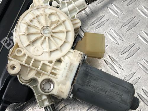 Front left window mechanism BMW 5 (E60) 520 i | BP29033342C22