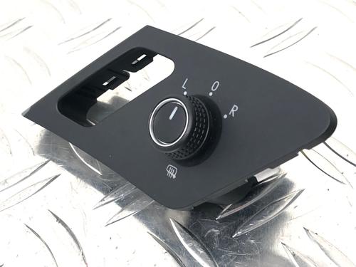 Used Mirror switch VW GOLF VII (5G1, BQ1, BE1, BE2) 1.2 TSI (86 hp) 29035396