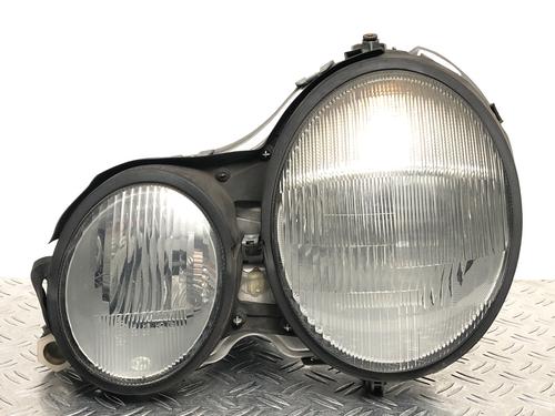Venstre forlygte MERCEDES-BENZ E-CLASS (W210) E 200 Kompressor (210.048) (163 hp) 29037019
