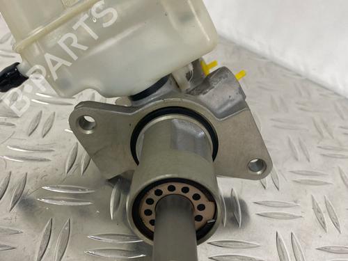 Brake master cylinder BMW 1 Convertible (E88) 118 i | BP29034138M77 